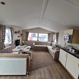 База отдыха Happy Days Caravan Primrose Valley Файли